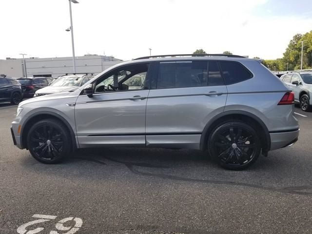 2021 Volkswagen Tiguan SE R-Line Black