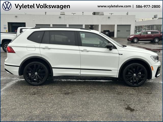 2021 Volkswagen Tiguan SE R-Line Black