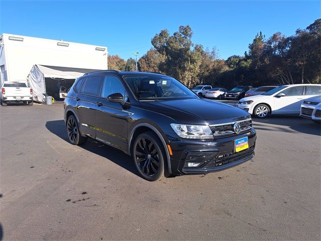 2021 Volkswagen Tiguan SE R-Line Black