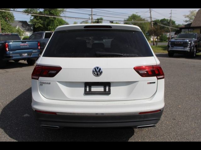 2021 Volkswagen Tiguan SE R-Line Black