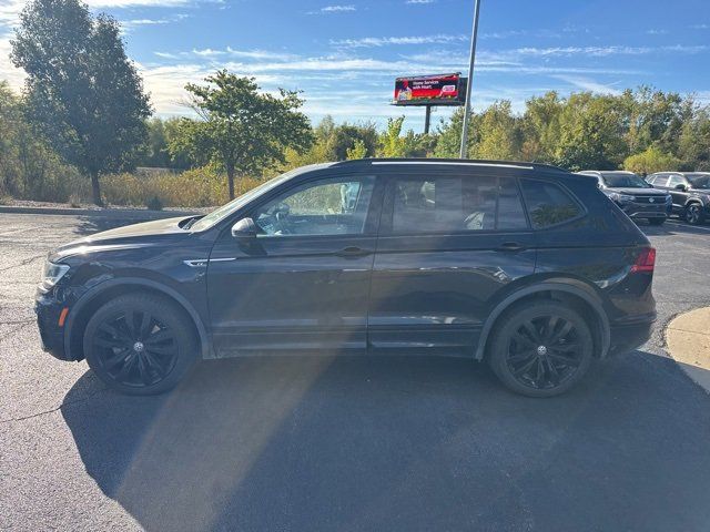 2021 Volkswagen Tiguan SE R-Line Black