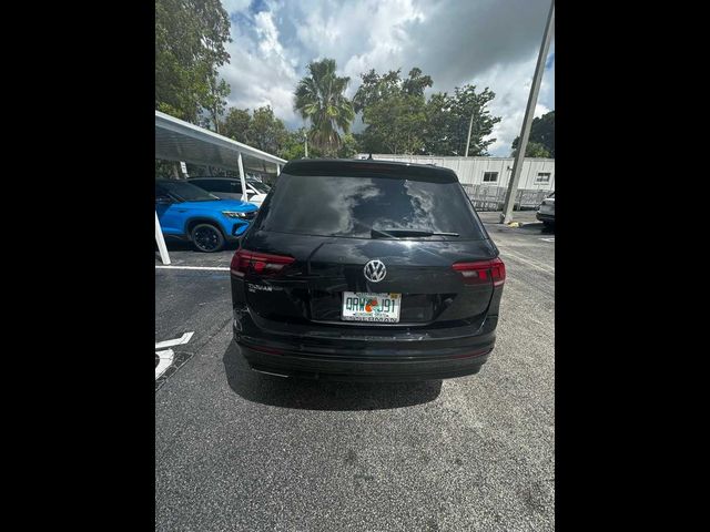 2021 Volkswagen Tiguan SE R-Line Black