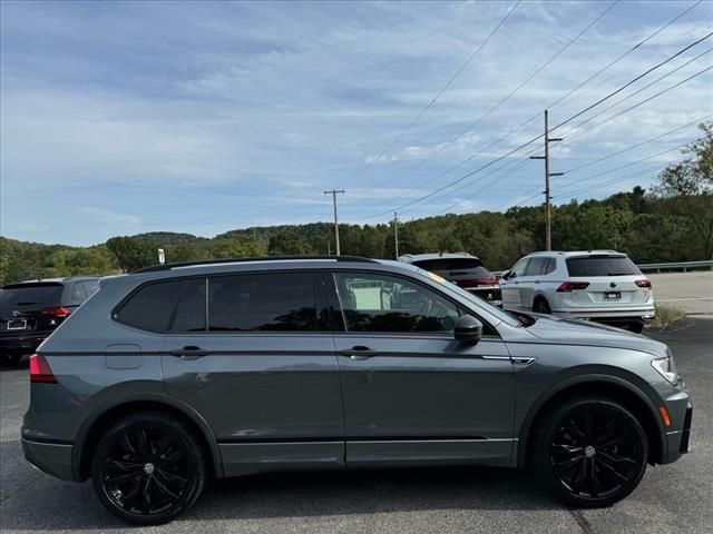 2021 Volkswagen Tiguan SE R-Line Black