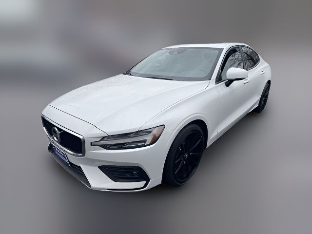 2021 Volvo S60 Momentum