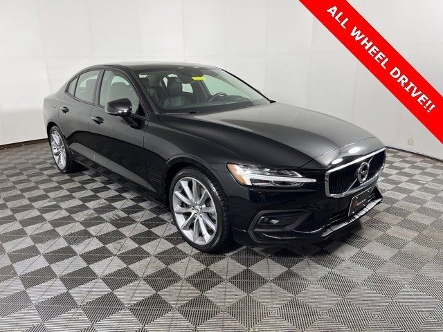 2021 Volvo S60 Momentum