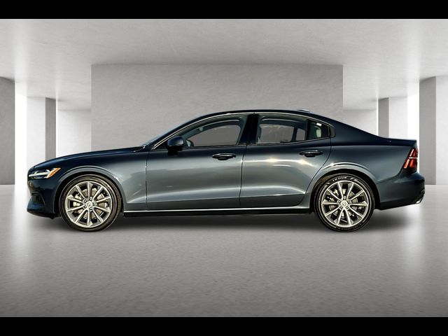 2021 Volvo S60 Momentum