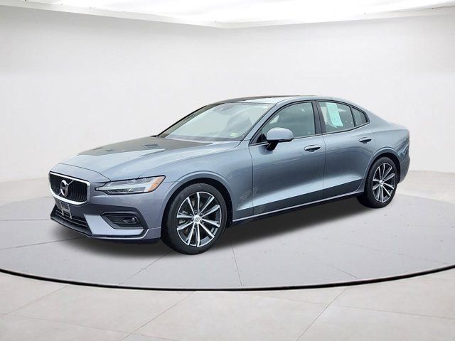 2021 Volvo S60 Momentum