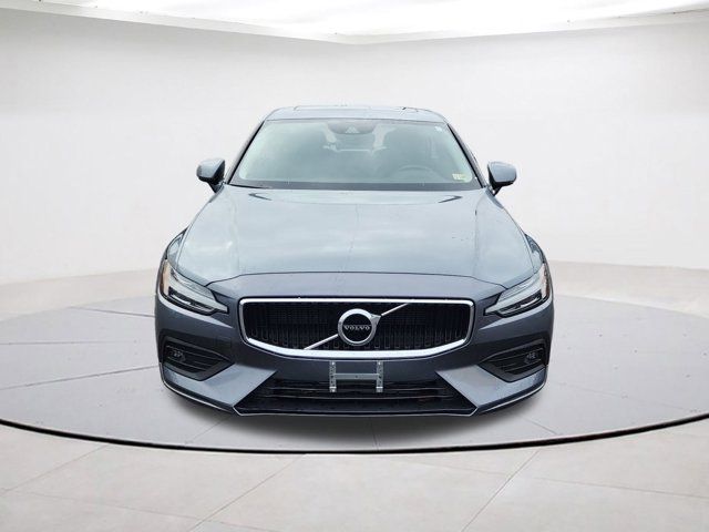 2021 Volvo S60 Momentum