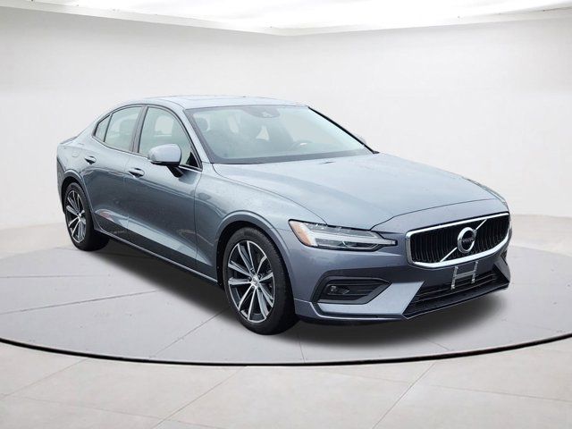 2021 Volvo S60 Momentum