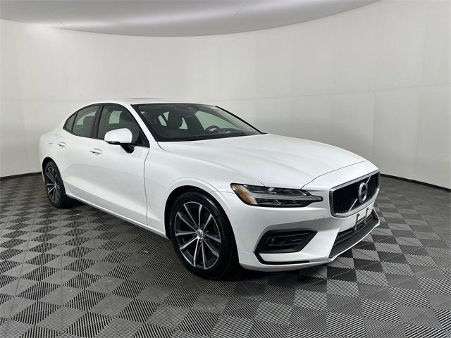2021 Volvo S60 Momentum