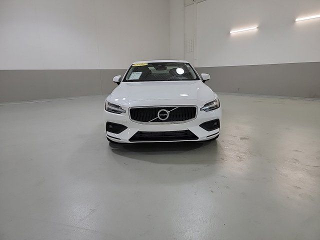 2021 Volvo S60 Momentum