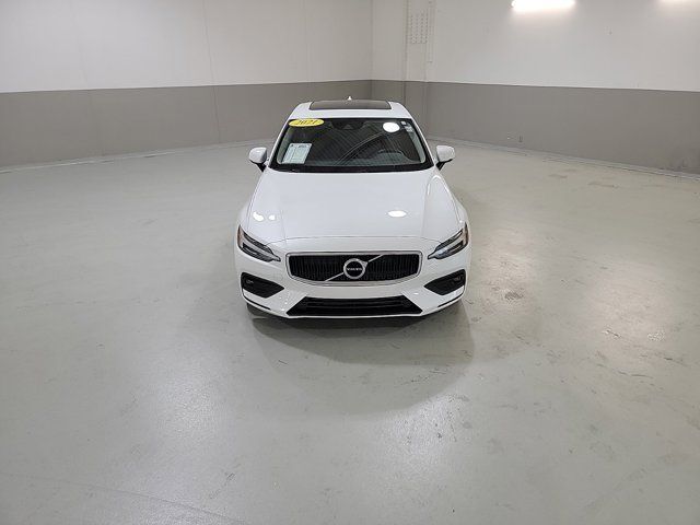 2021 Volvo S60 Momentum