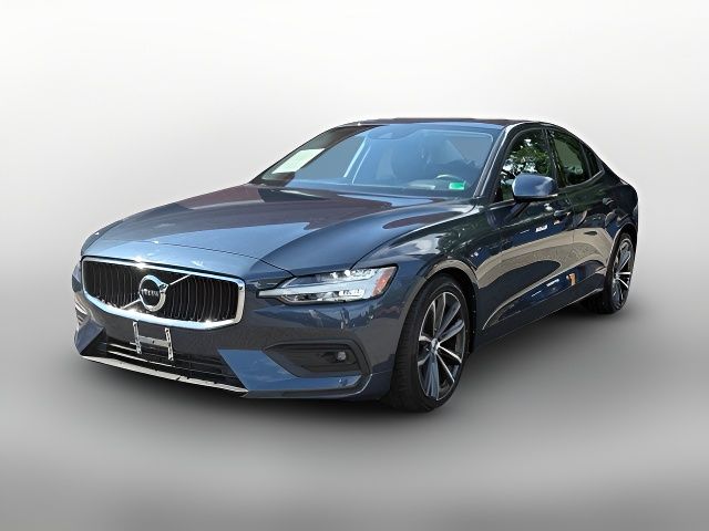 2021 Volvo S60 Momentum