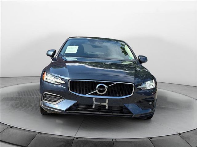 2021 Volvo S60 Momentum