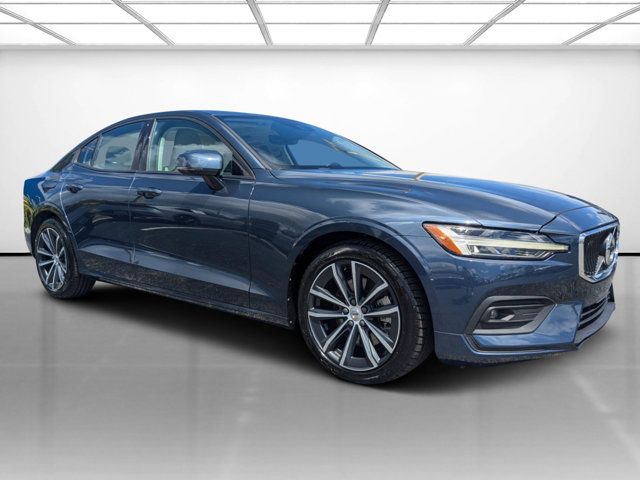 2021 Volvo S60 Momentum