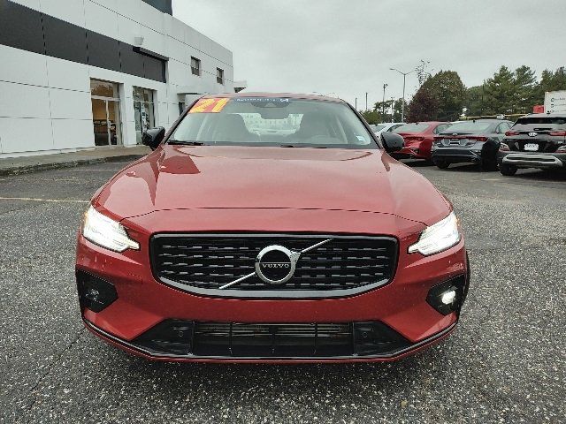 2021 Volvo S60 Momentum