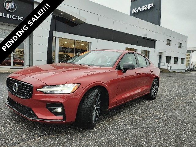 2021 Volvo S60 Momentum