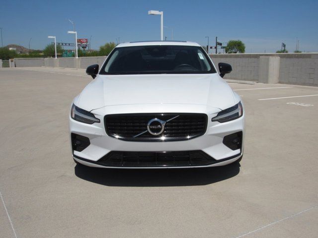 2021 Volvo S60 Momentum