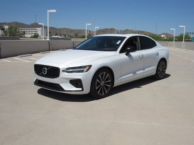 2021 Volvo S60 Momentum