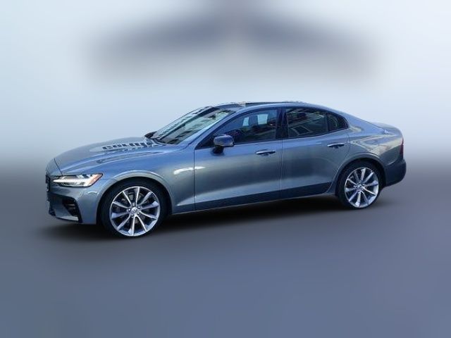 2021 Volvo S60 Momentum