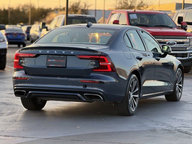 2021 Volvo S60 Momentum