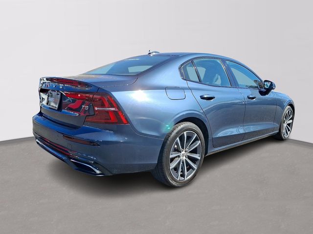 2021 Volvo S60 Momentum