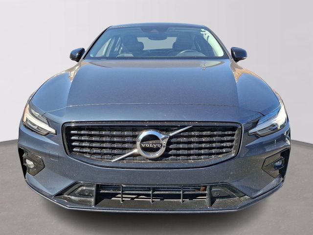 2021 Volvo S60 Momentum