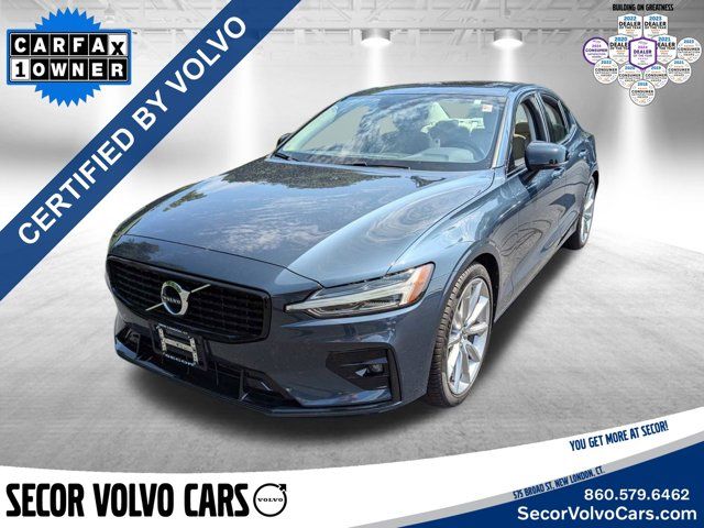 2021 Volvo S60 Momentum