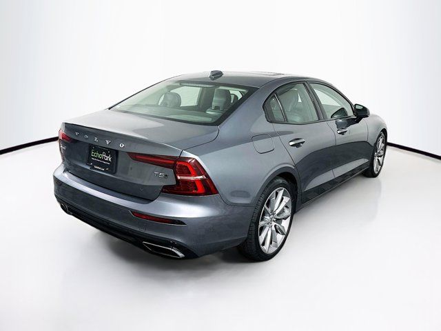 2021 Volvo S60 Momentum