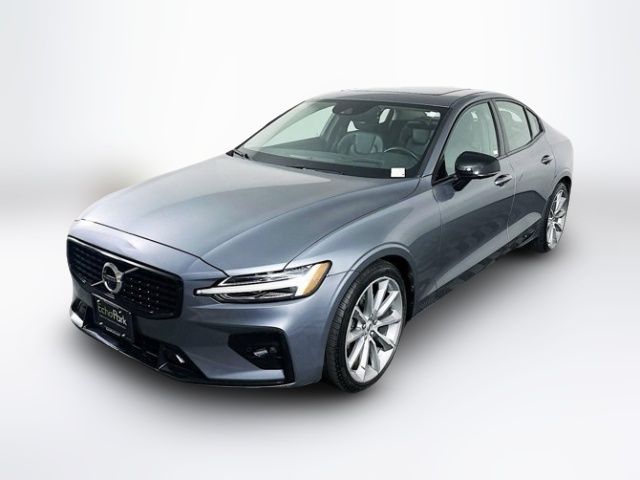 2021 Volvo S60 Momentum
