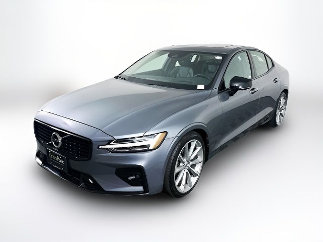 2021 Volvo S60 Momentum