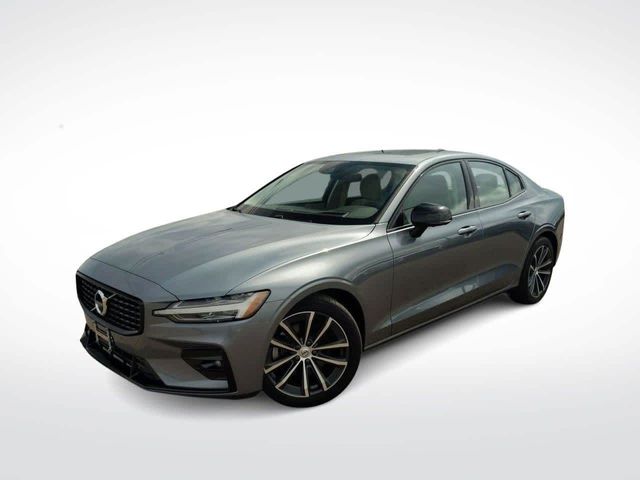 2021 Volvo S60 Momentum