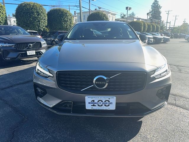 2021 Volvo S60 Momentum