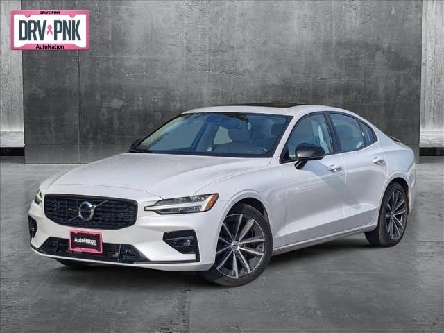 2021 Volvo S60 Momentum