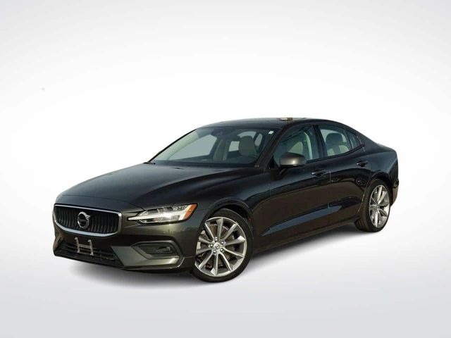 2021 Volvo S60 Momentum