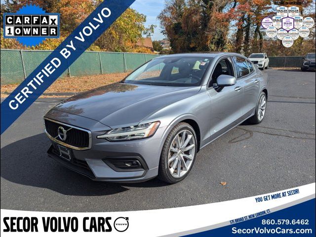 2021 Volvo S60 Momentum