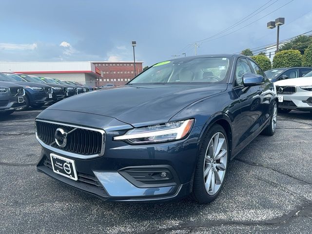 2021 Volvo S60 Momentum