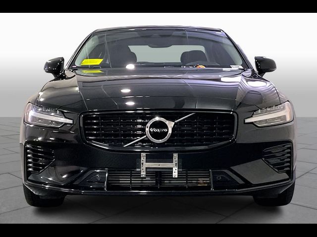 2021 Volvo S60 R-Design Expression