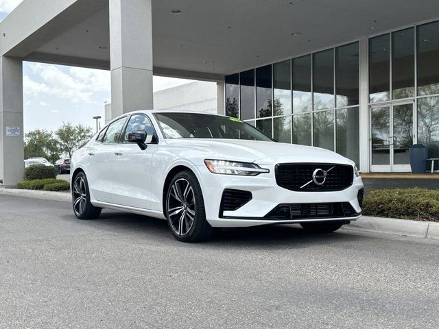 2021 Volvo S60 R-Design Expression