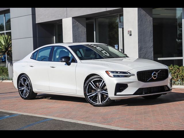 2021 Volvo S60 R-Design Expression