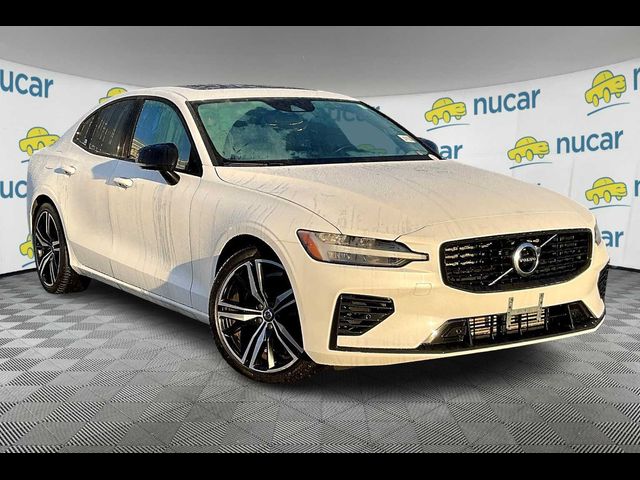 2021 Volvo S60 R-Design Expression