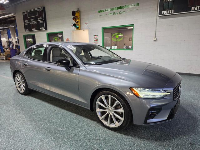 2021 Volvo S60 Momentum