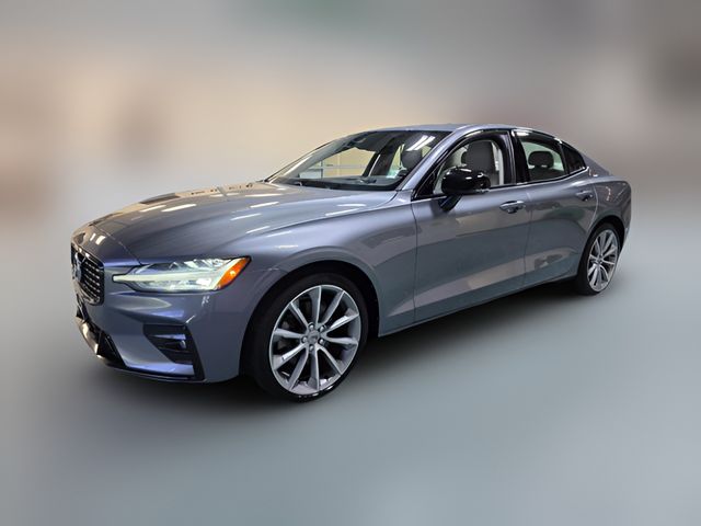 2021 Volvo S60 Momentum
