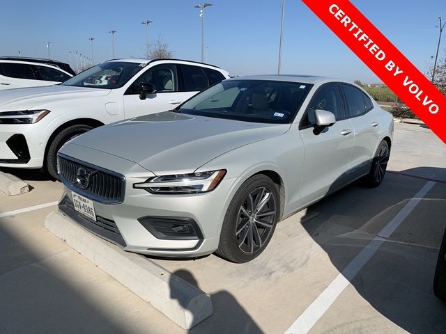 2021 Volvo S60 Momentum