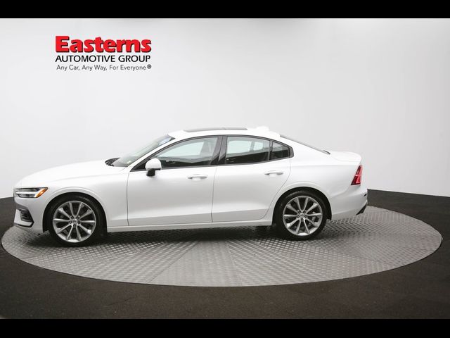 2021 Volvo S60 Momentum