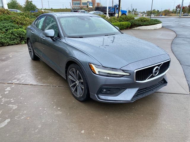 2021 Volvo S60 Momentum