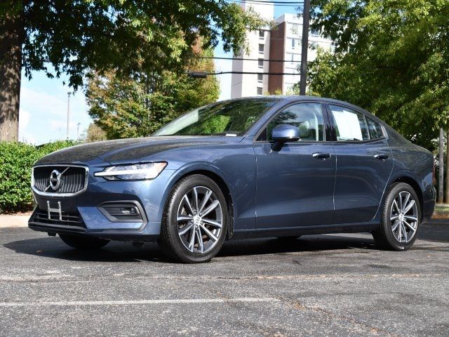 2021 Volvo S60 Momentum