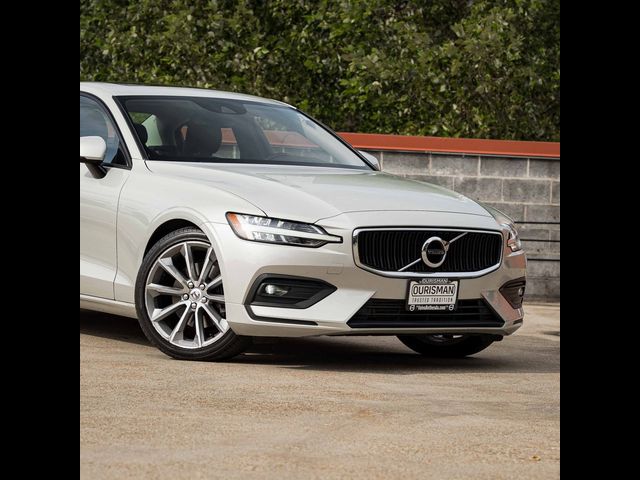 2021 Volvo S60 Momentum