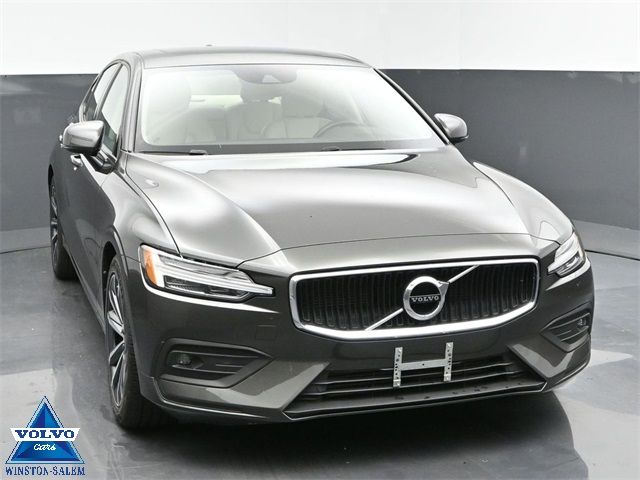 2021 Volvo S60 Momentum