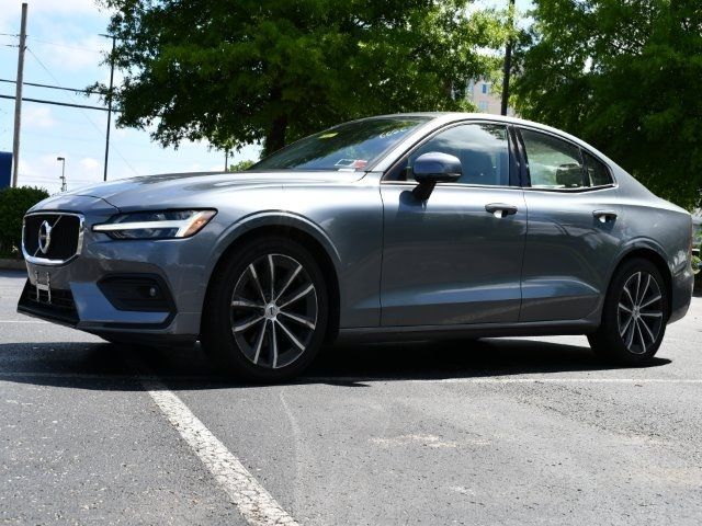 2021 Volvo S60 Momentum